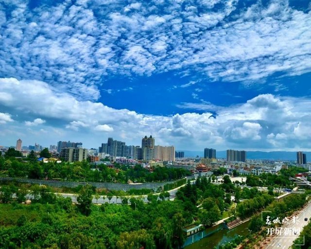 3月31日，“曲靖通”App上線試運行接受公測（開屏新聞記者 蔣瓊波 攝）