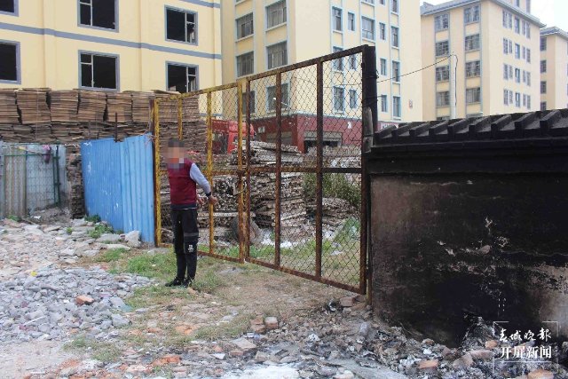 曲靖一“螞蟻搬家”的蟊賊，把自己搬進了看守所…（開屏新聞記者 蔣瓊波 通訊員 恭偉沖 攝）