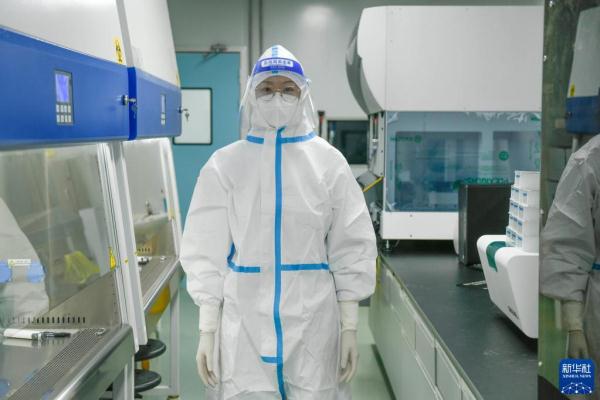 在防疫一線，這是最動(dòng)人的模樣