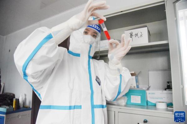 在防疫一線，這是最動(dòng)人的模樣