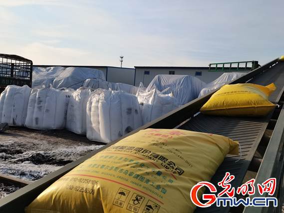中國鐵路沈陽局：全力保障化肥等重點(diǎn)物資運(yùn)輸暢通