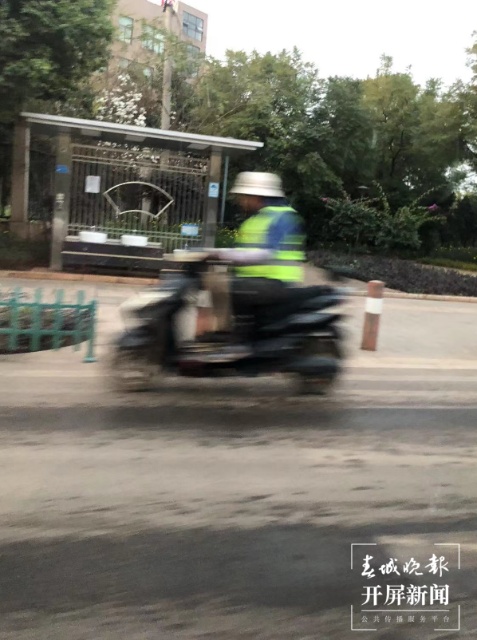 開屏觀察 | “新國標”過渡期進入倒計時，電動車非法“提速”冒頭？記者走訪…… 劉嘉 攝