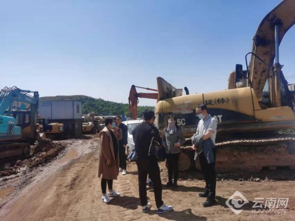 00304613595_8eee9477 00304613595_8eee9477