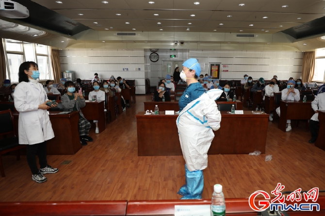 【組圖】“守滬者聯(lián)盟”丨北京:航空總醫(yī)院援滬醫(yī)療隊(duì)首批隊(duì)員已就位 【組圖】“守滬者聯(lián)盟”丨北京:航空總醫(yī)院援滬醫(yī)療隊(duì)首批隊(duì)員已就位