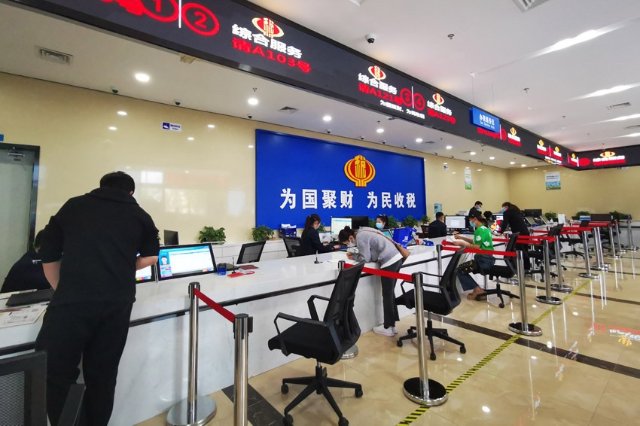 云南昆明:收到稅惠“大禮包” 這個(gè)國家級新區(qū)的企業(yè)樂了