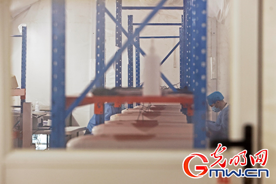 【圖片故事】“守滬者聯(lián)盟”丨上海浦東新區(qū)：全力加快核酸檢測(cè)速度