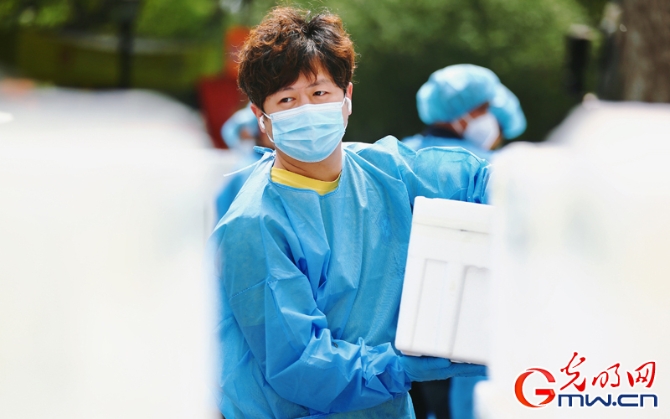 【組圖】“守滬者聯(lián)盟”丨上海:多措并舉保障保供物資安全 【組圖】“守滬者聯(lián)盟”丨上海:多措并舉保障保供物資安全
