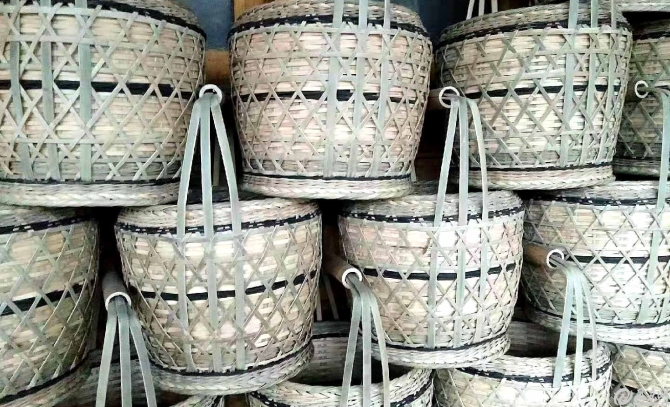 鳳慶縣詩禮鄉(xiāng)三合村：竹編傳承致富經(jīng) 村民踏上致富路