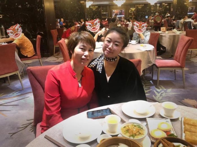 母女合照。受訪者提供