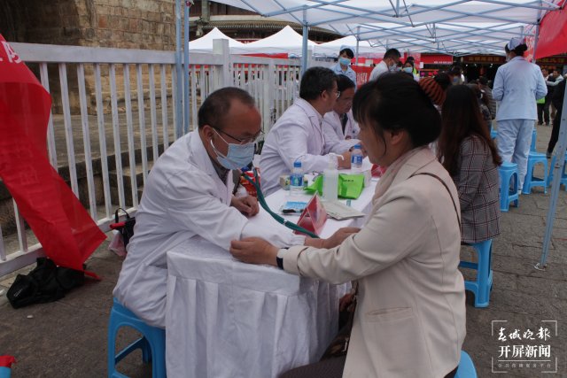 20220512215623A1HJ83