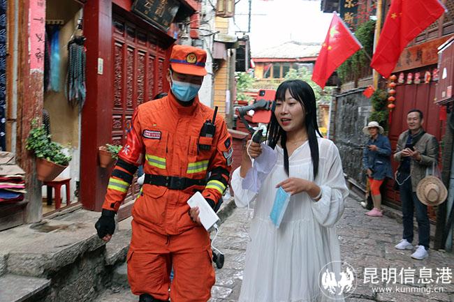 1邀請(qǐng)網(wǎng)紅線上直播 1邀請(qǐng)網(wǎng)紅線上直播