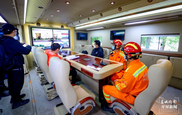 昆明開展極端天氣條件下城市洪澇災(zāi)害應(yīng)急演練（龍宇丹攝）