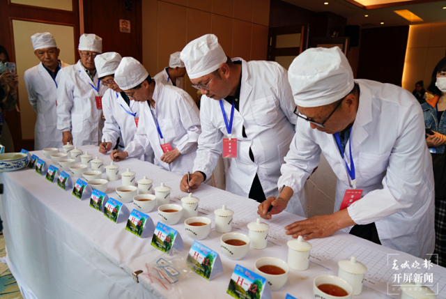 保山昌寧108家茶企角逐40個(gè)獎(jiǎng)項(xiàng)，擦亮“千年茶鄉(xiāng)”名片