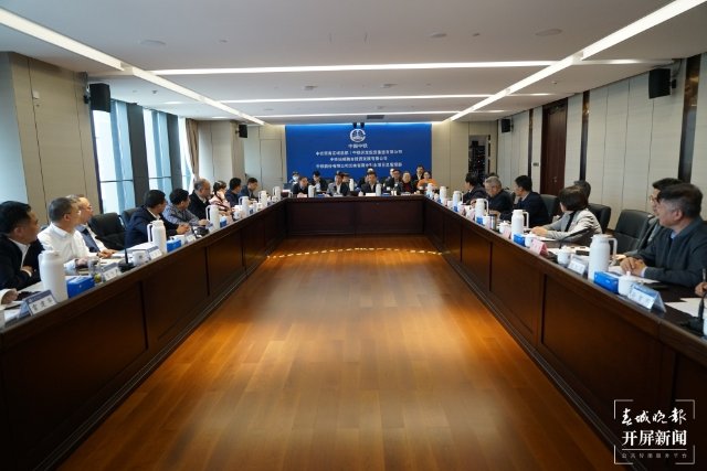 我省七所高校到中國中鐵開投開展“訪企拓崗、校企合作”