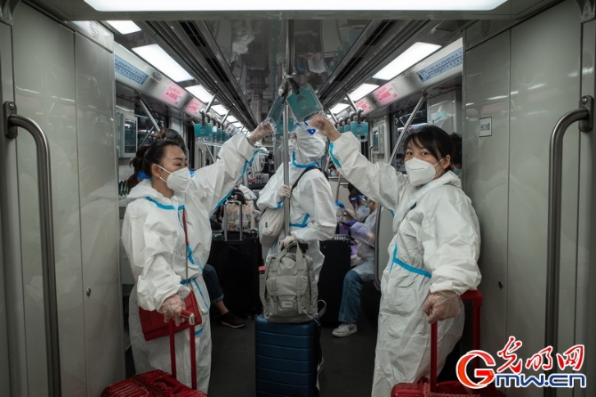 【組圖】上海首批4條軌道交通和273條地面公交線路恢復(fù)運(yùn)行