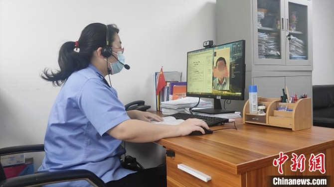 （上海戰(zhàn)疫錄）上海：全程網(wǎng)辦“不打烊”保障開(kāi)辦企業(yè)“不斷檔”