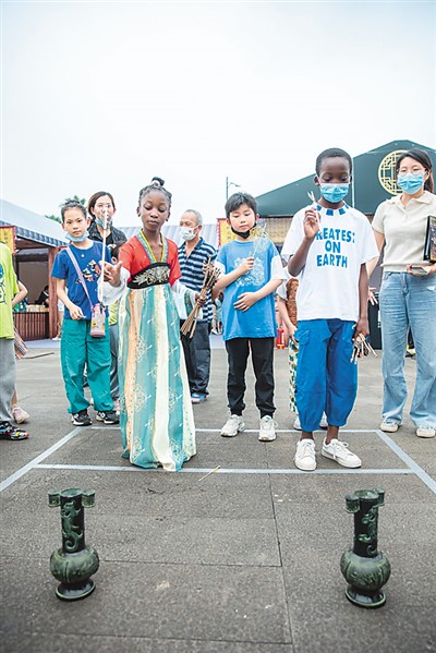 近百名外籍專家感受中國非遺