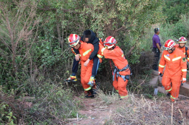 為拍視頻漲粉，玉溪一15歲男孩被困管道意識模糊……