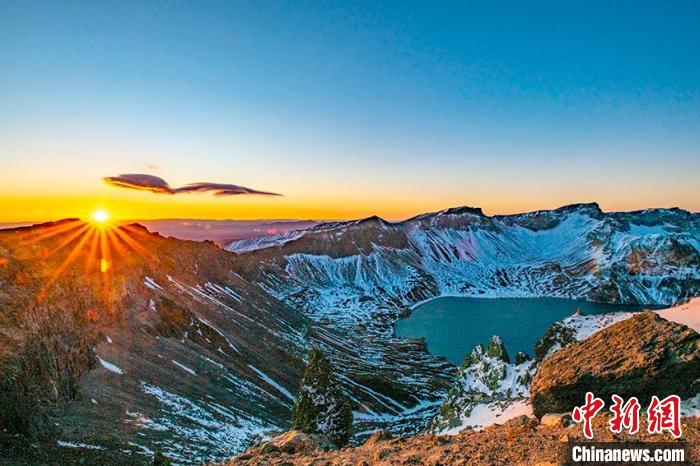 長白山天池美景。(資料圖) 受訪者供圖