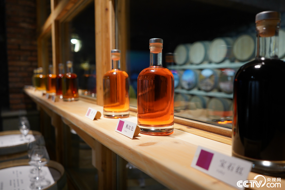 PHOTglUHtxCWN7NrRx2lEuwl220629_1000x2000