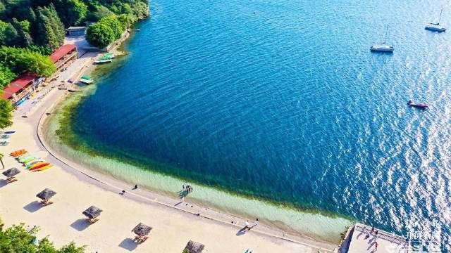 暢游明星魚洞景區(qū),邂逅撫仙湖最美沙灘