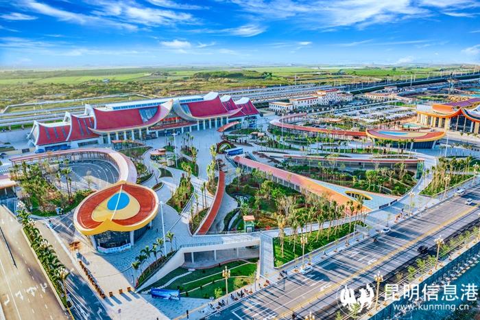 06 西雙版納站前廣場 06 西雙版納站前廣場