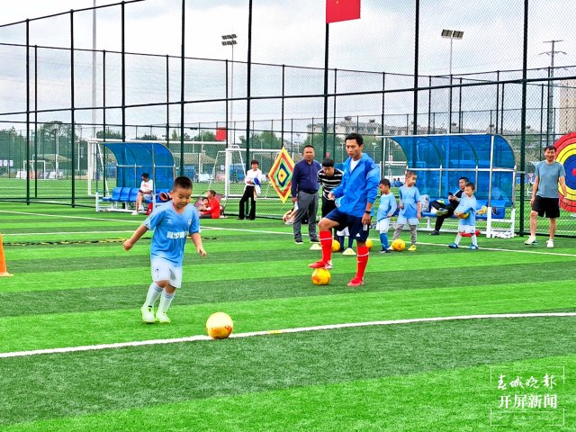 “神獸放假”引爆暑假經(jīng)濟(jì) (10).jpg