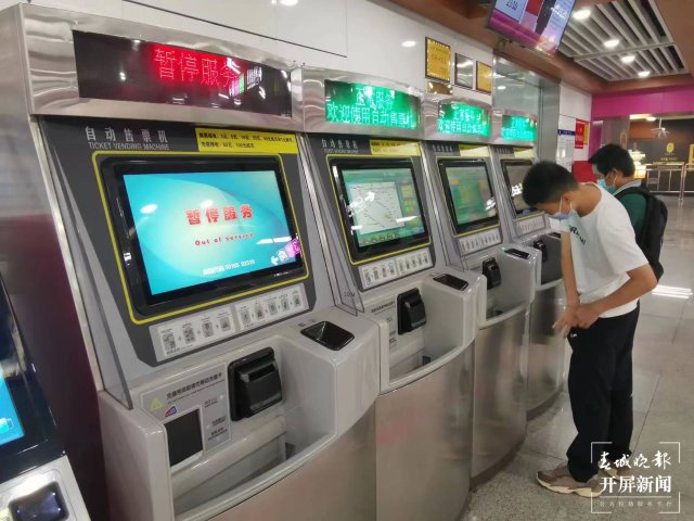 昆明地鐵5號線開通滿月，4個特點值得關(guān)注（開屏新聞記者 張勇 攝）