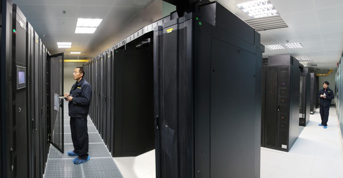 10  貴州翔明科技有限責(zé)任公司IDC核心區(qū)數(shù)據(jù)機(jī)房  貴州日?qǐng)?bào)天眼新聞?dòng)浾?陳慧 攝(1).jpg