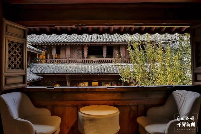 159萬(wàn)游客涌入大理古城，安全、有序的背后，為這群人點(diǎn)贊（劉文波 楊維琦 通訊員 李玲 金鎮(zhèn)雄 攝）