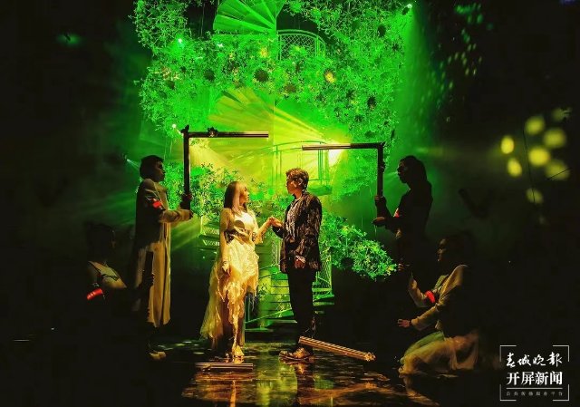 159萬(wàn)游客涌入大理古城，安全、有序的背后，為這群人點(diǎn)贊（劉文波 楊維琦 通訊員 李玲 金鎮(zhèn)雄 攝）