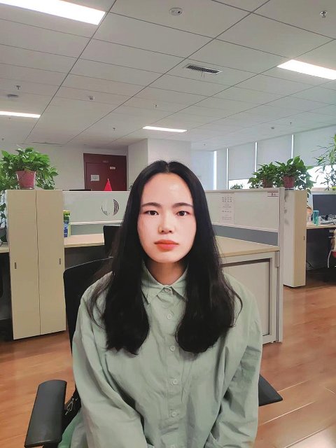 羅秋旭 25歲 畢業(yè)于云南民族大學