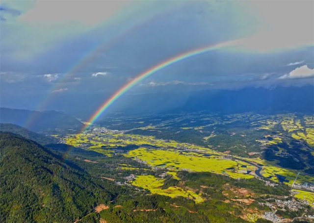 來(lái)騰沖擁抱彩虹 邂逅“彩虹之城”的魅力(供圖)