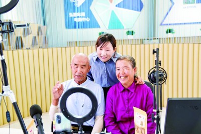 堅(jiān)持和加強(qiáng)黨的全面領(lǐng)導(dǎo)：創(chuàng)造中國奇跡的最核心密碼