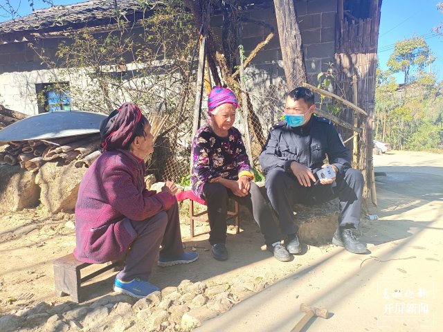 盈江勐弄所: 全力推進(jìn)夏季治安打擊整治“百日行動(dòng)”