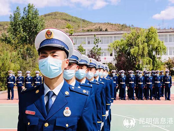 圖為馬玉博參加隊列會操。木曉東攝