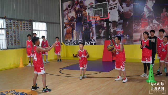 玉溪江川暑期體育培訓(xùn)很火爆(開屏新聞通訊員 李丹 張延江 楊俊芳 攝)