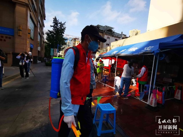 盤龍區(qū)核酸采樣點已增至124個 春城晚報-開屏新聞記者 張勇 攝影報道