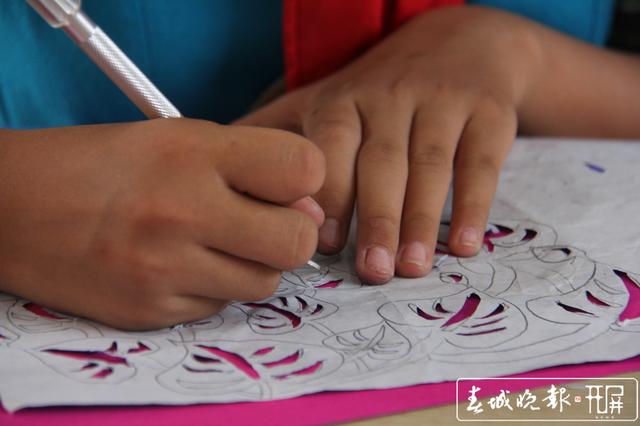 傣族剪紙照片 (1).JPG