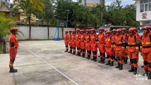 四川甘孜6.8級(jí)地震，普洱森林消防做好增援準(zhǔn)備