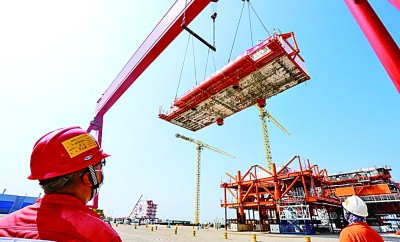 構(gòu)建新發(fā)展格局:高質(zhì)量發(fā)展穩(wěn)步向前 構(gòu)建新發(fā)展格局:高質(zhì)量發(fā)展穩(wěn)步向前