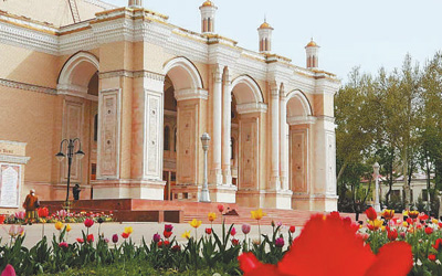 文明交融灌溉詩歌之花