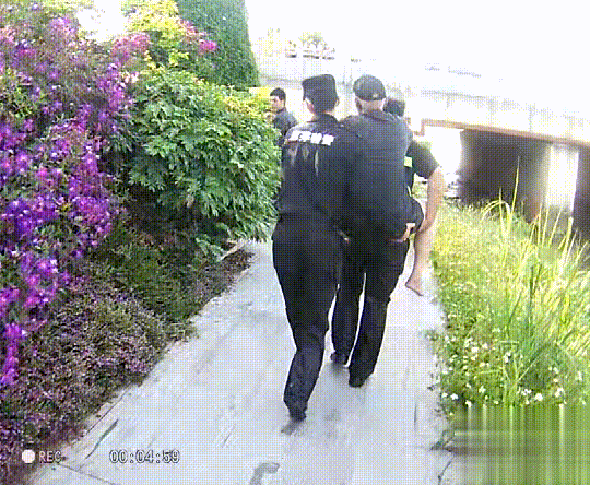 “多虧了你們，要不后果不堪設(shè)想”