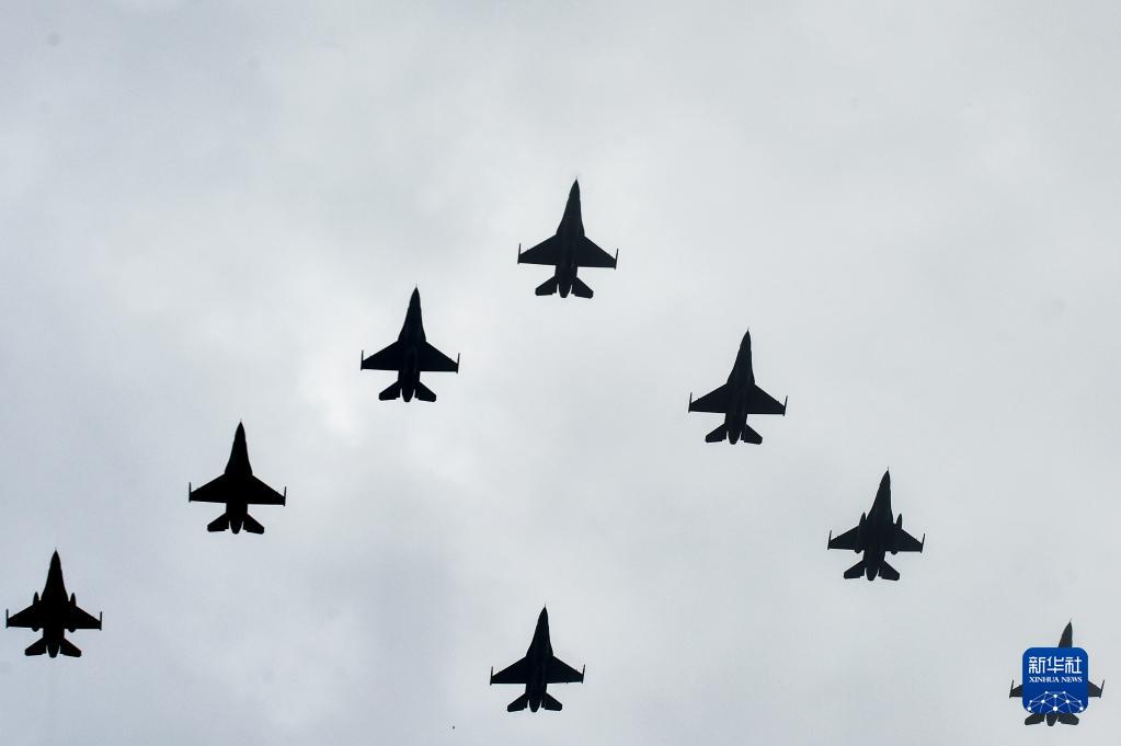 1129051479_16649528944611n 1129051479_16649528944611n