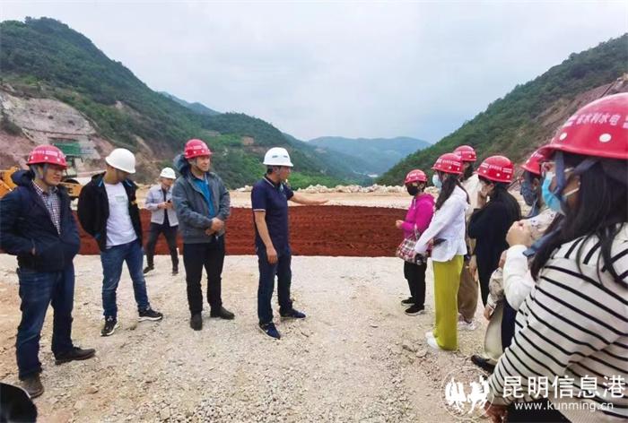 學校師生到拖擔水庫實習 學校師生到拖擔水庫實習