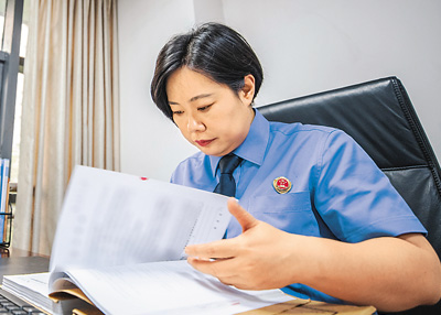 用心呵護(hù)未成年人健康成長(zhǎng) 用心呵護(hù)未成年人健康成長(zhǎng)