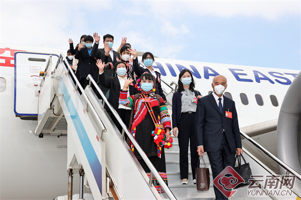 圓滿完成大會各項議程 黨的二十大云南代表團返滇