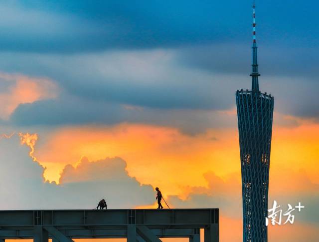 中建二局騰訊廣州總部大樓項目。