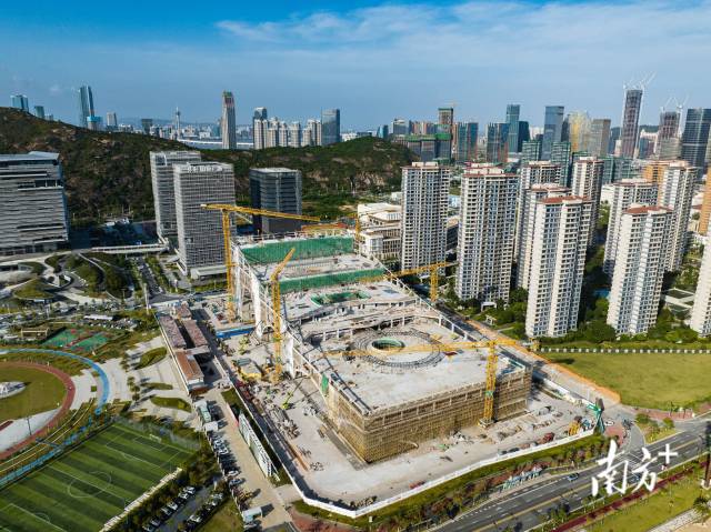 中建三局珠海橫琴市民服務中心項目。