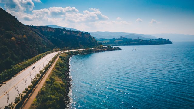 2022七彩云南格蘭芬多自行車節(jié)在玉溪澄江開賽(七彩云南格蘭芬多???節(jié)組委會 供圖)